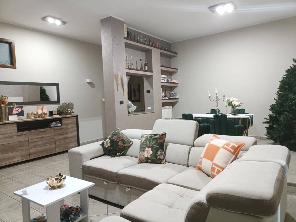 Appartamento a Motta sant'anastasia in Via Federico De Roberto - Foto 4