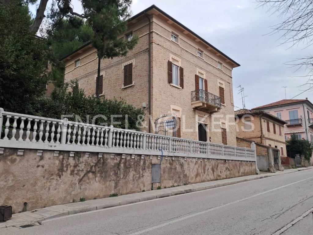 Appartamento a Osimo in Via Cesare Battisti - Foto 5