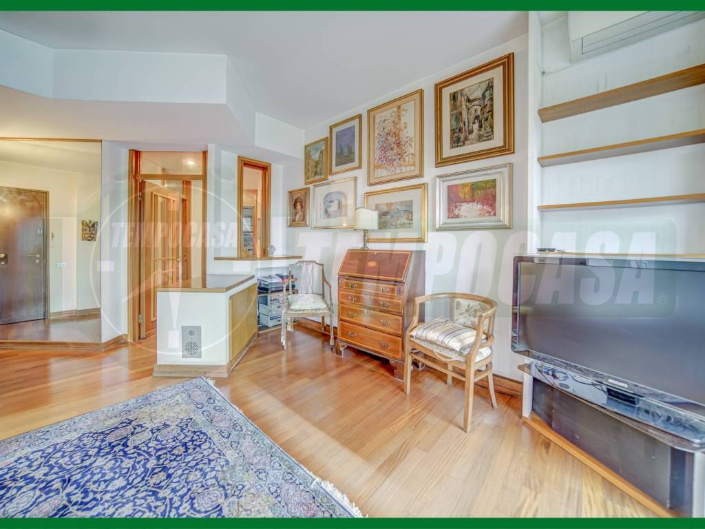 Appartamento a Gallarate in Via vittorio veneto - Foto 4