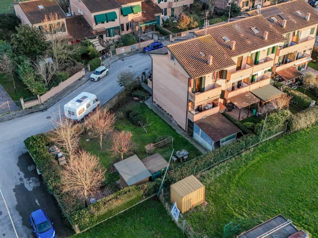 Villetta a schiera a Ferrara in Via Francesco Botter, 2 - Foto 2