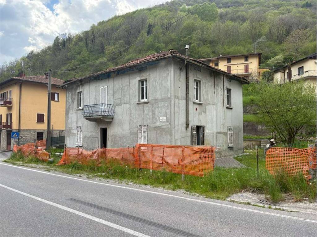Villa a Lasnigo in Via Per Provinciale - Foto 2