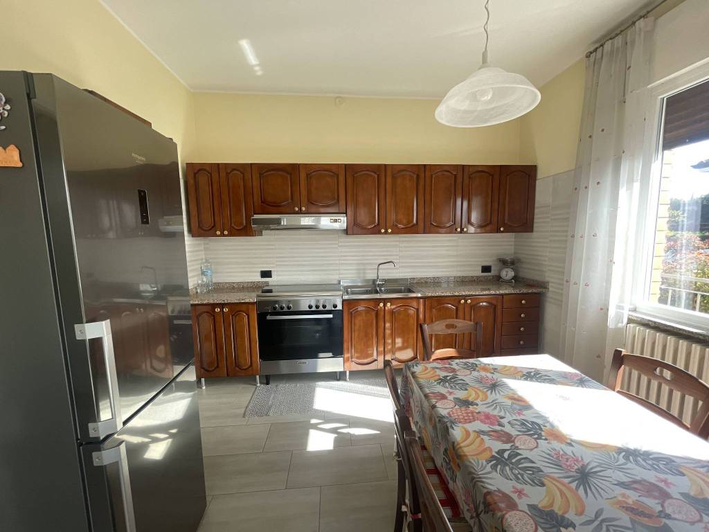 Villa a Vergiate in Via Antonio Gramsci - Foto 4