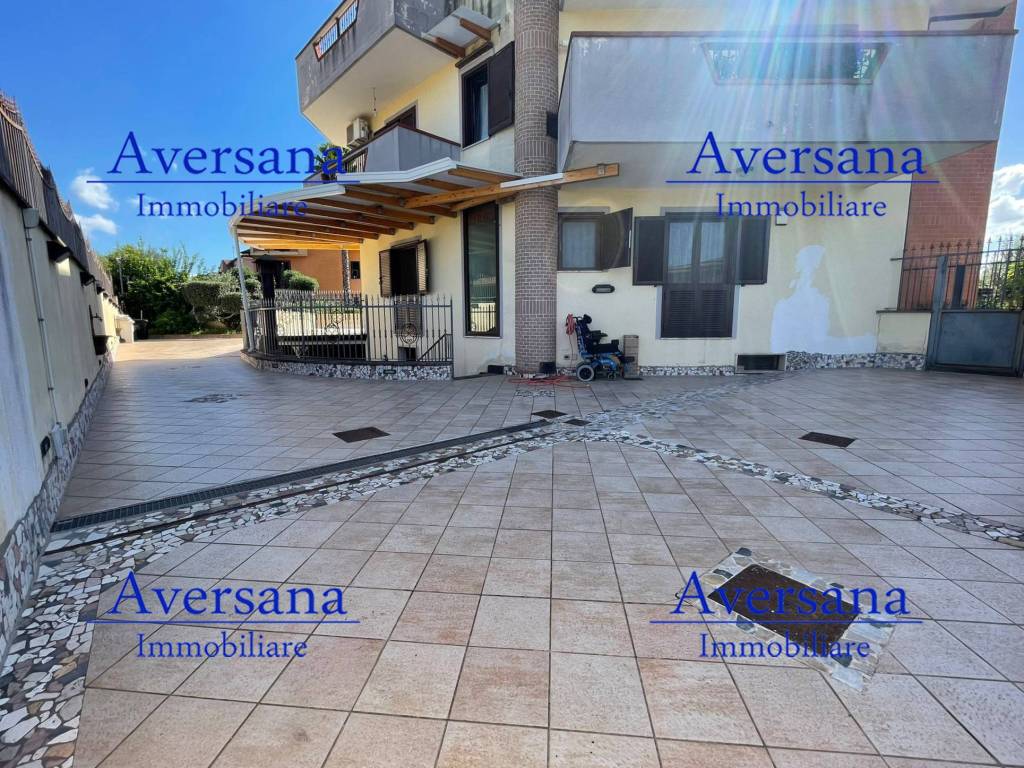 Villa a Teverola in Via Provinciale Teverola-Casaluce, 149 - Foto 4