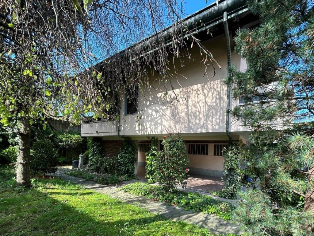 Villa a Seregno in Via Sant'Antonio, 1 - Foto 2