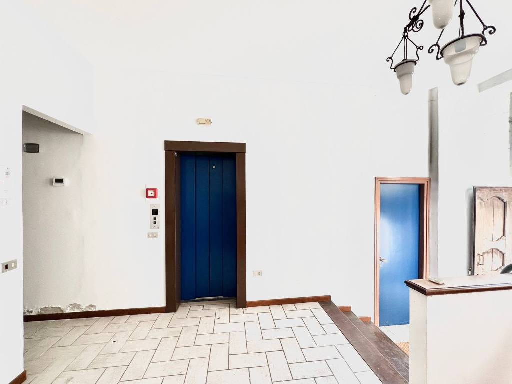 Appartamento a Daverio in Piazza Monte Grappa - Foto 4