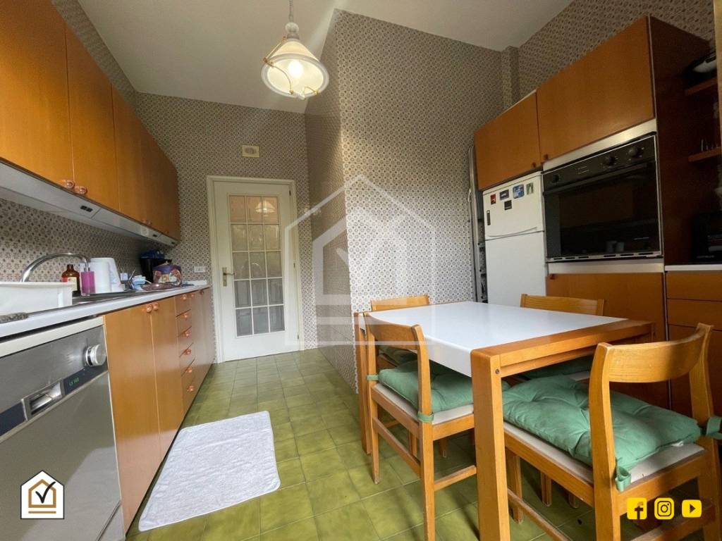 Appartamento a Bari in Via Gaetano Devitofrancesco - Foto 4
