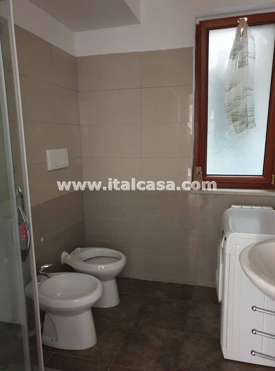 Appartamento a Crotone in via nazioni unite - Foto 5