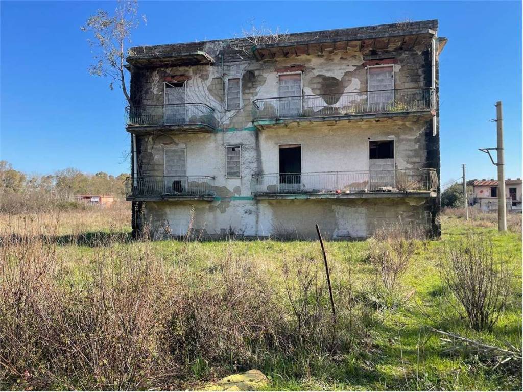 Palazzo / stabile a Mondragone in Via Domiziana - Foto 3