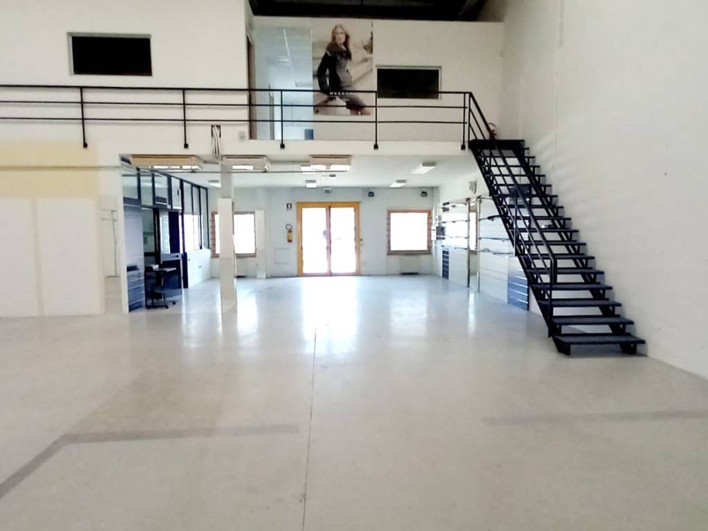 Immobile a Rimini in Via Coriano, 58 - Foto 3