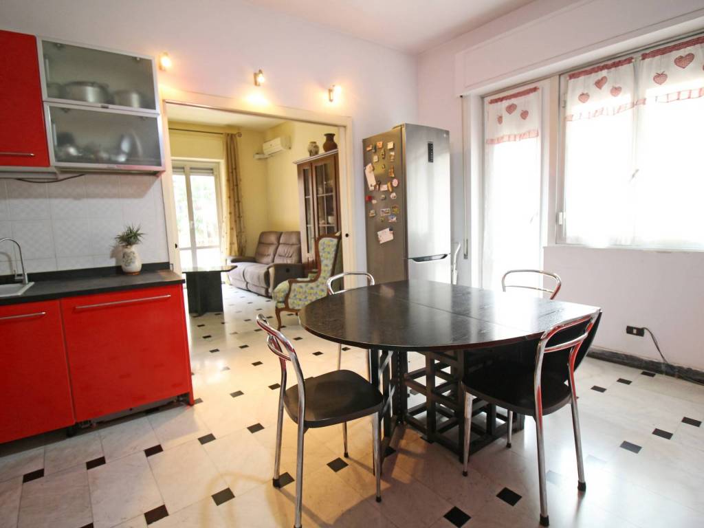 Appartamento a Genova in Via Dino Col - Foto 3
