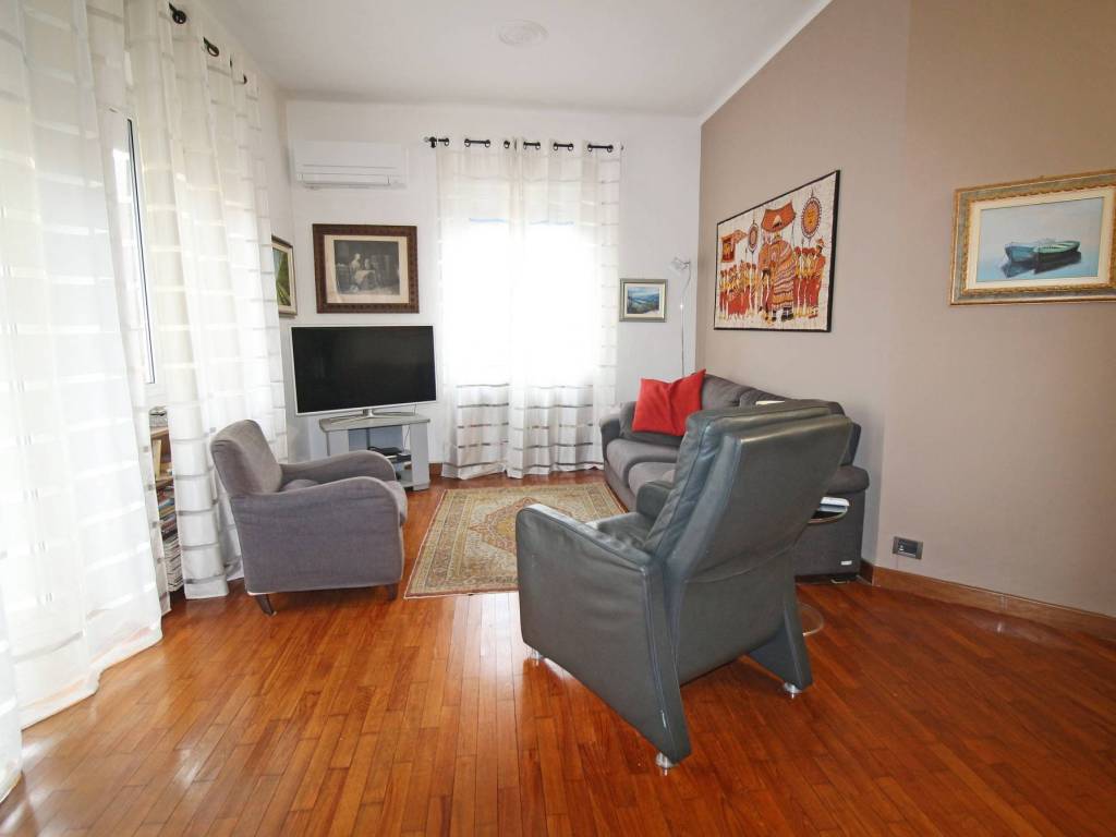 Appartamento a Genova in Largo San Francesco da Paola - Foto 4