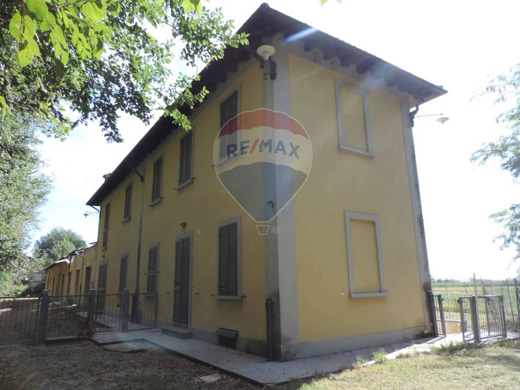 Casa indipendente a Calderara di reno in Via Sacernia, 4 - Foto 2