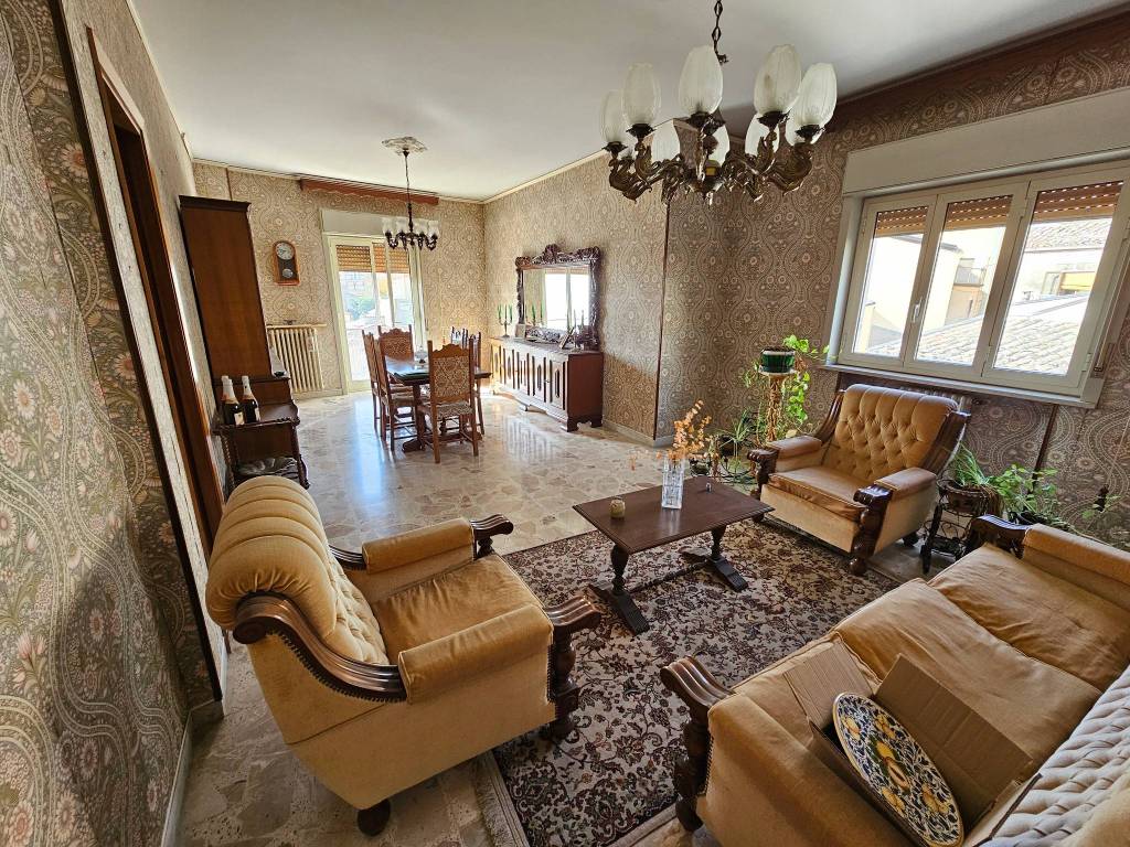 Appartamento a Enna in VIA ROMA, 135 - Foto 2