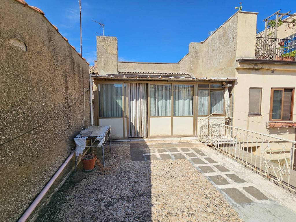 Casa indipendente a Enna in VIA ROMA, 470 - Foto 2