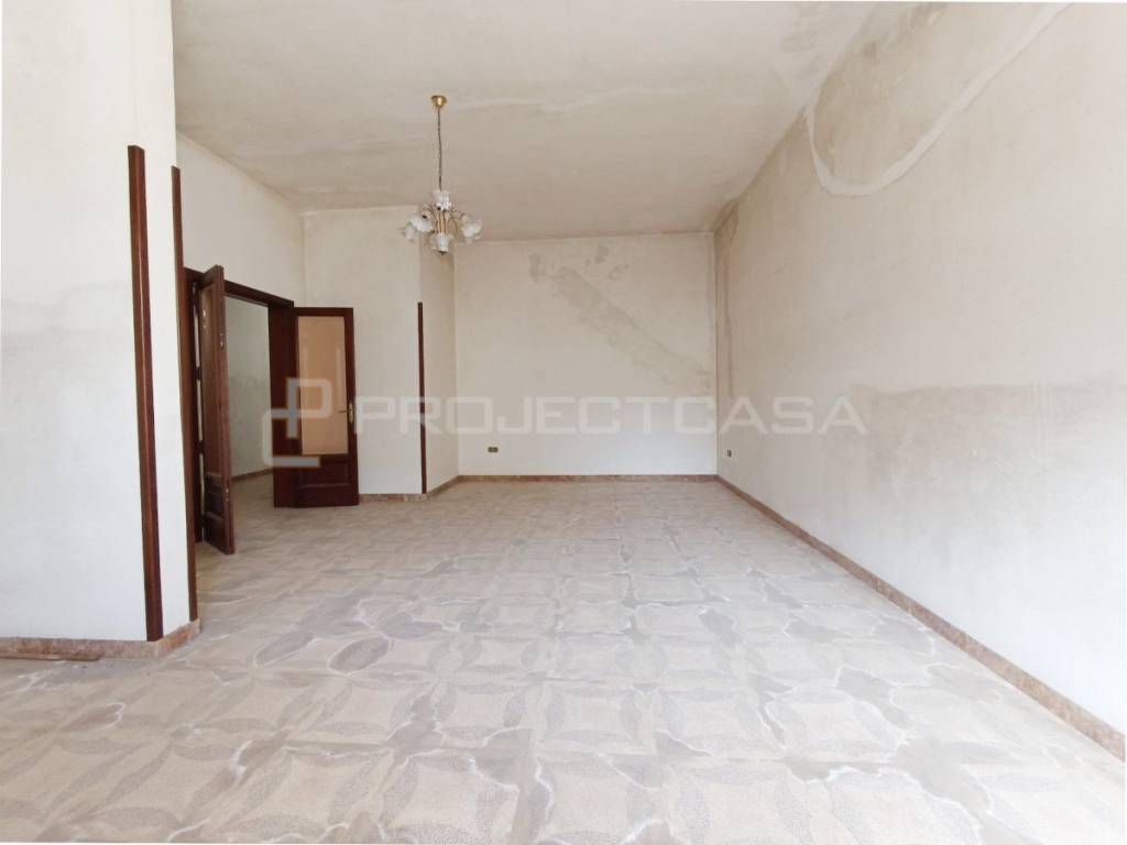 Casa indipendente a Soleto in Via Enrico De Nicola - Foto 2