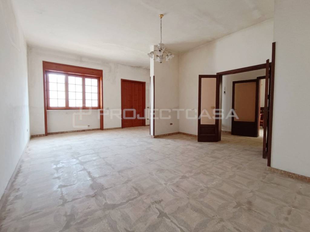 Casa indipendente a Soleto in Via Enrico De Nicola - Foto 3