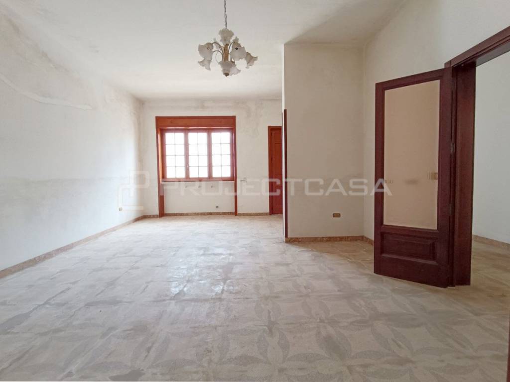 Casa indipendente a Soleto in Via Enrico De Nicola - Foto 4