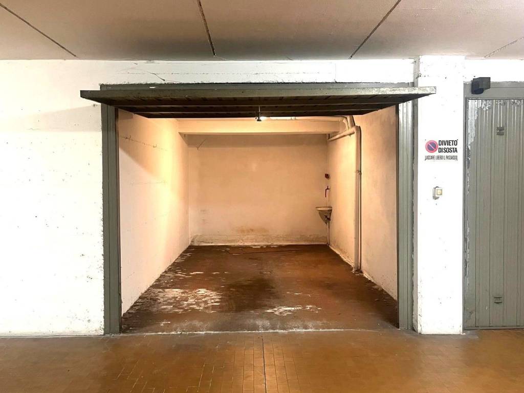 Box / garage a Bologna in Viale Giambattista Ercolani, 10 - Foto 2