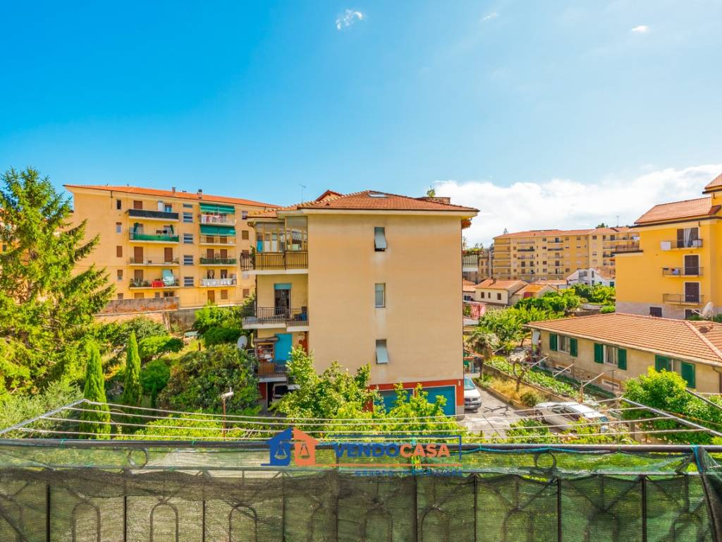 Appartamento a Imperia in Piazza Goffredo Mameli, 8 - Foto 3