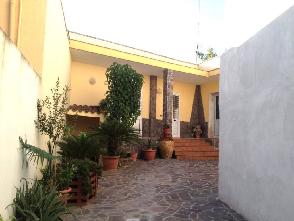 Casa indipendente a Melendugno in Via Salvatore Poti, 36 - Foto 4
