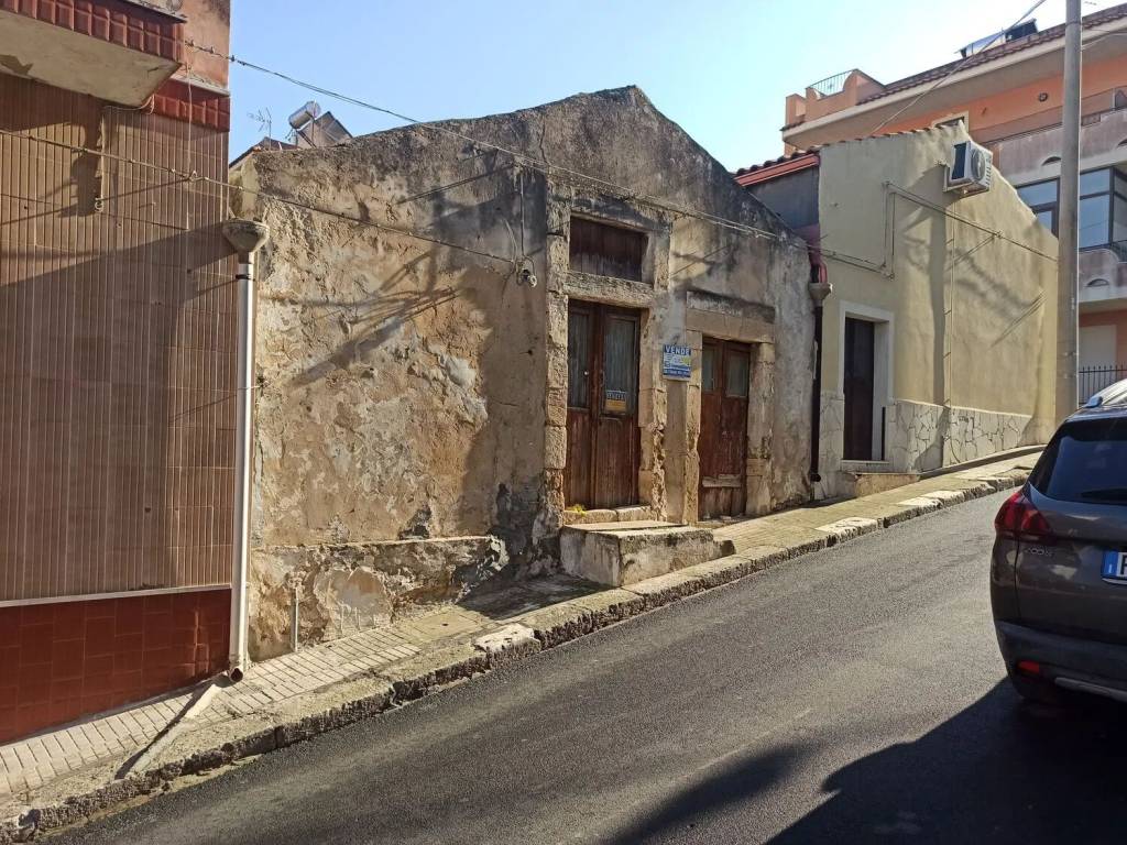 Villa a Pachino in Via Massimo D'Azeglio, 10 - Foto 5