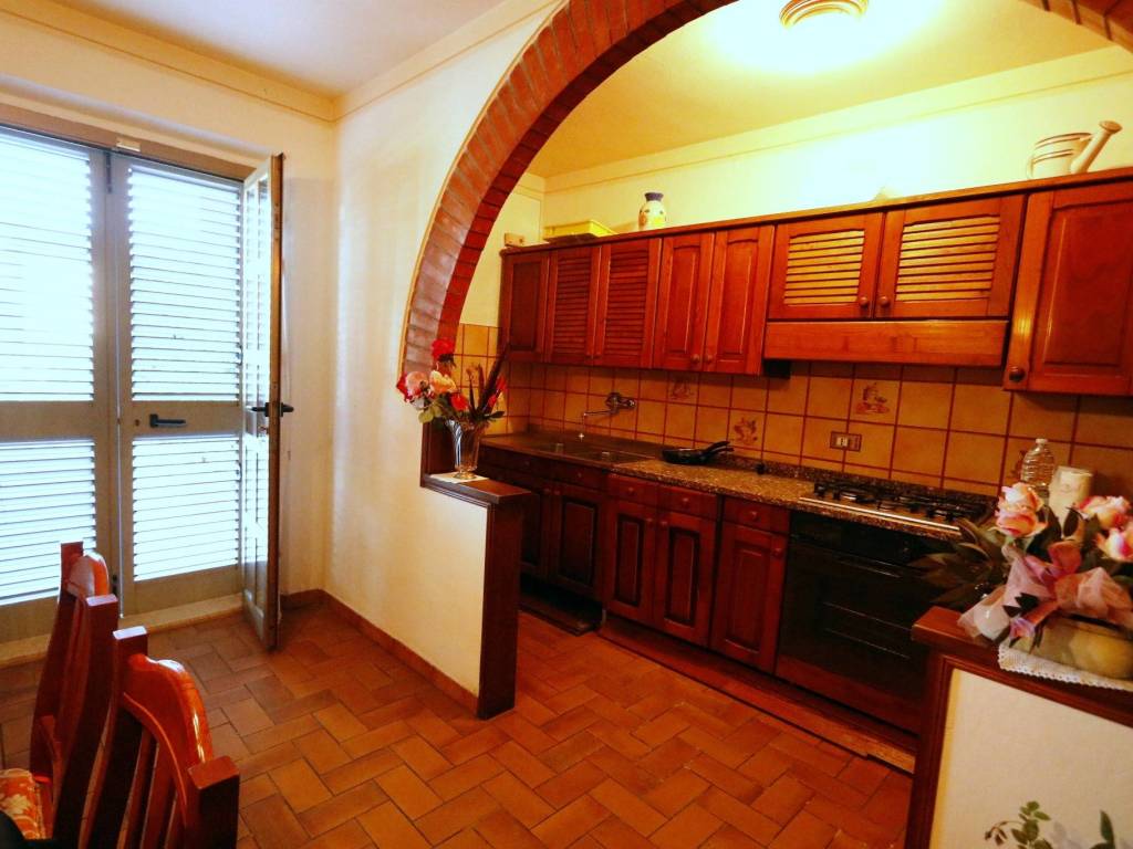 Villa a Buti in Via Giacomo Matteotti - Foto 5