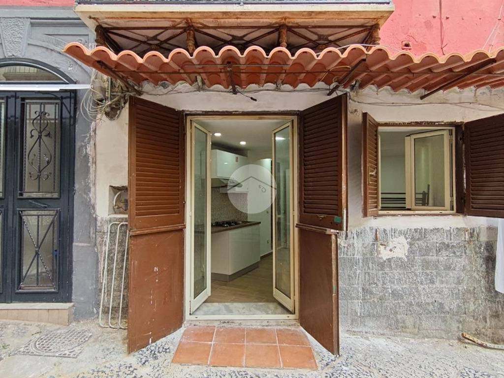 Appartamento a Napoli in Vico Canalone all' Olivella, 30 - Foto 4