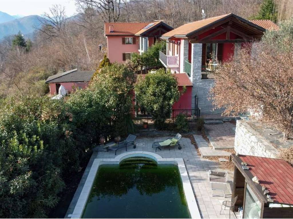 Villa a Vignone in via motte, 12 - Foto 2