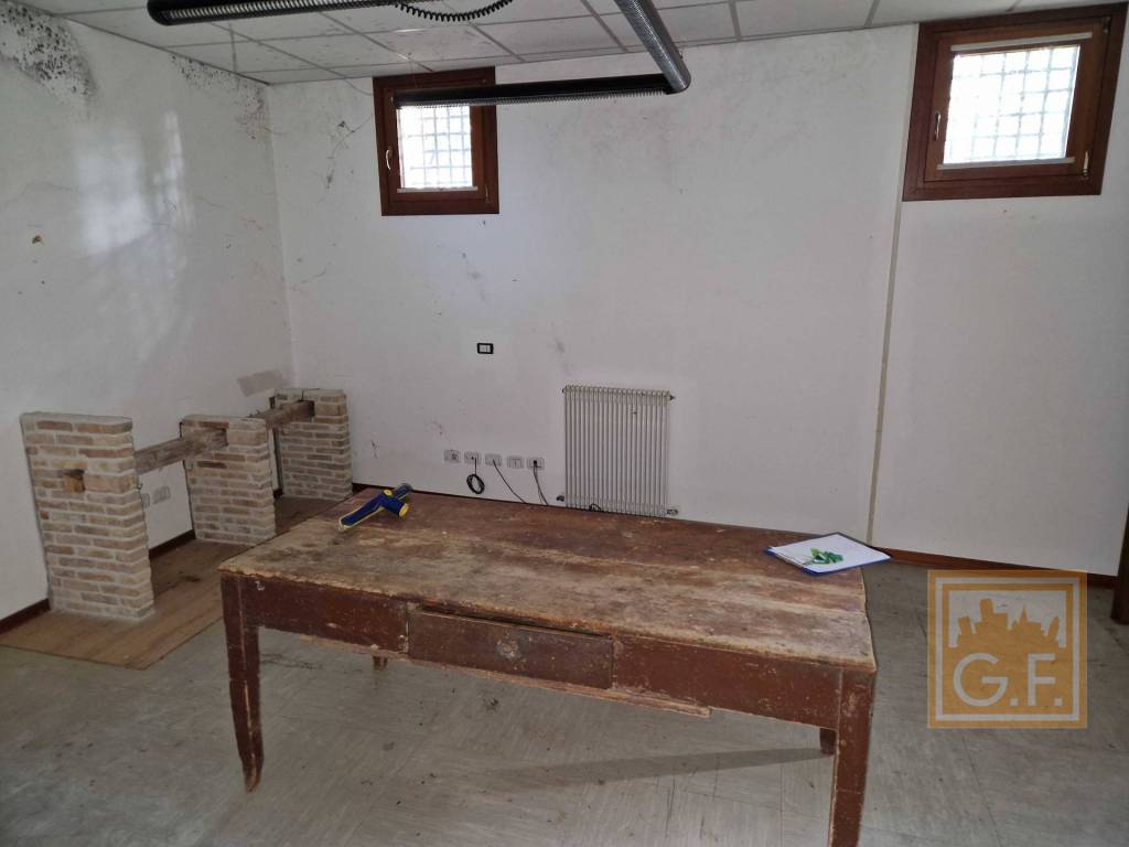 Immobile a Rivignano teor in Piazza IV Novembre, 7 - Foto 3