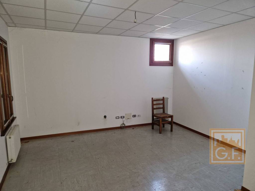 Immobile a Rivignano teor in Piazza IV Novembre, 7 - Foto 4