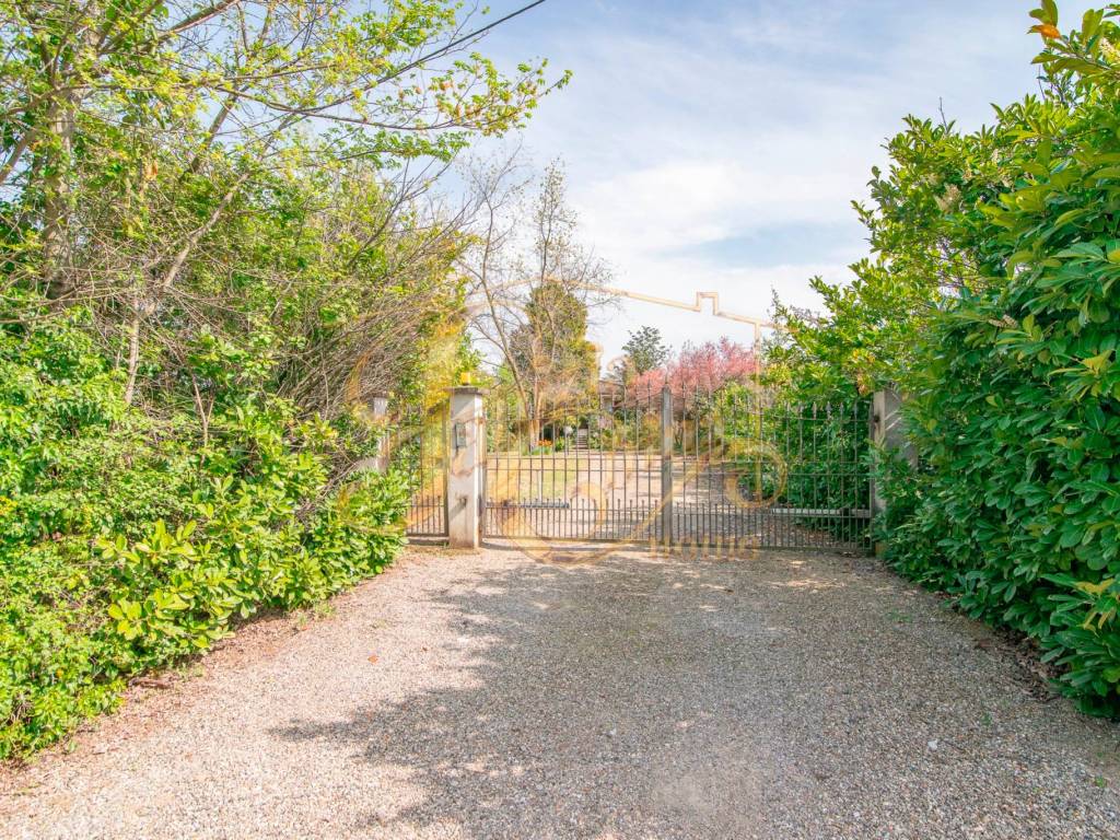 Villa a Borgonovo val tidone in Strada Provinciale della Val Tidone - Foto 5