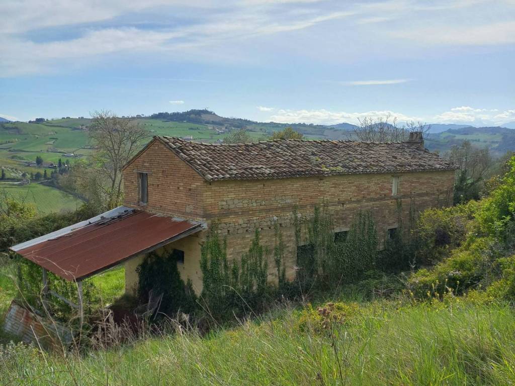 Casa indipendente a Montottone in via Sant'Orsola, 6 - Foto 2
