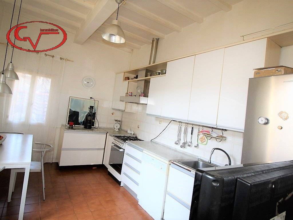 Appartamento a Montevarchi in Via Poggio Bracciolini - Foto 2