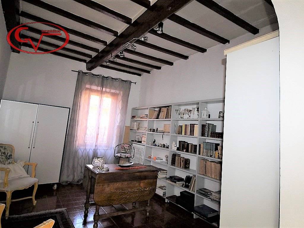 Appartamento a Montevarchi in Via Poggio Bracciolini - Foto 5