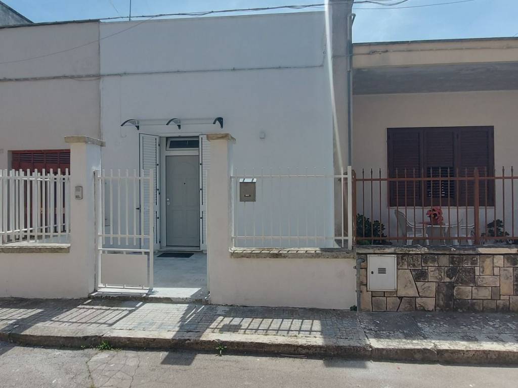 Casa indipendente a Melendugno in Via Francesco Crispi, 34 - Foto 3
