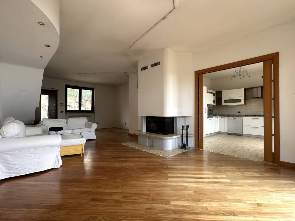 Appartamento a Nembro in Via Giotto, 8 - Foto 2
