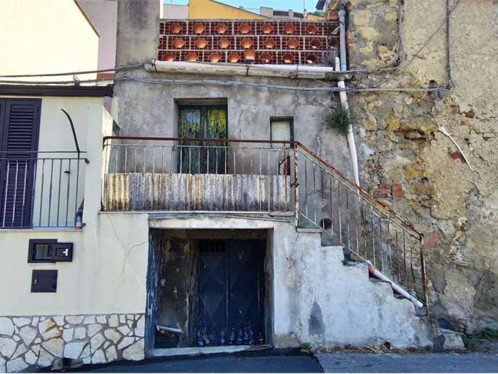 Casa indipendente a Enna in VIA SAN LEONE, 61 - Foto 2