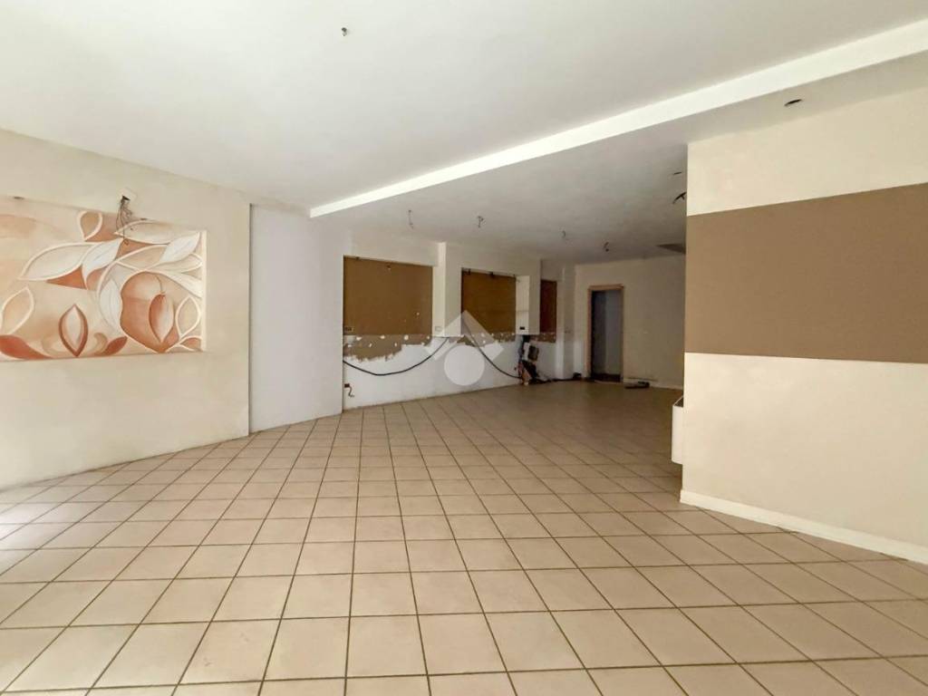 Immobile a Salò in Via Gerolamo Fantoni, 32 - Foto 2