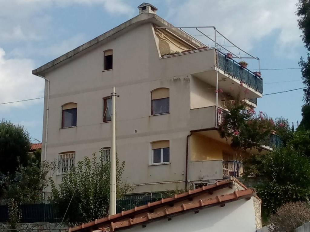 Villa a Loano in Via Bulasce - Foto 3