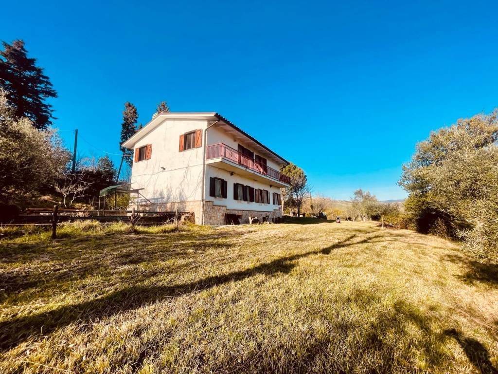 Villa a Calvi dell'umbria in Località San Carlo - Foto 2