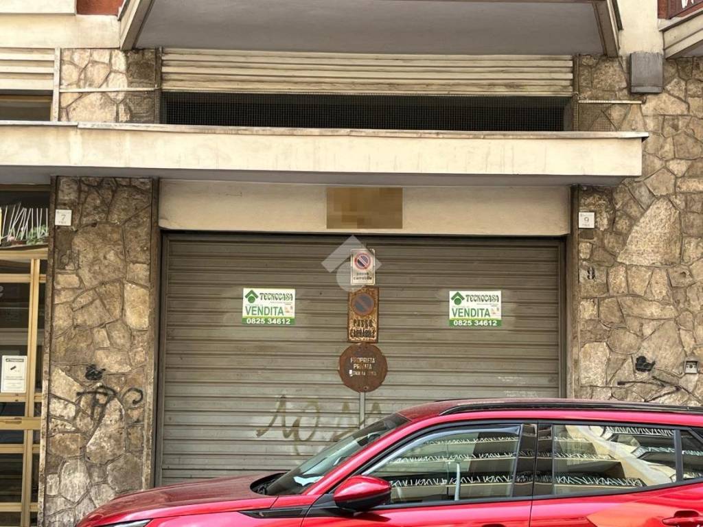 Box / garage a Avellino in Via Vincenzo Volpe, 9 - Foto 2