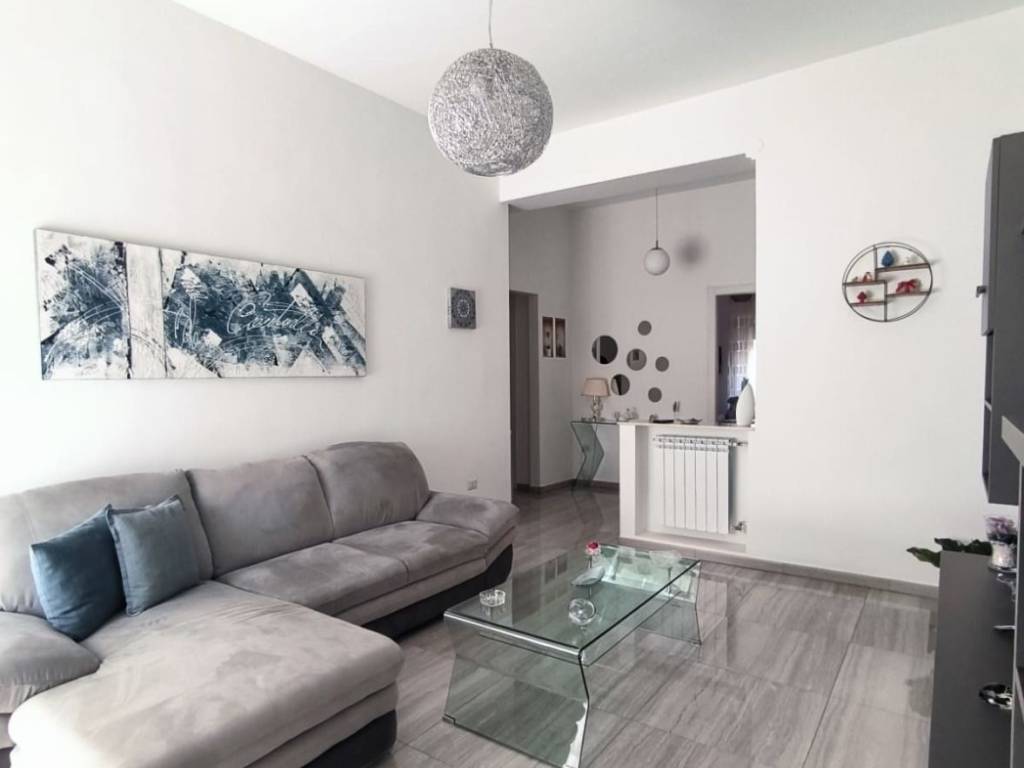 Appartamento a Caltanissetta in Via Napoleone Colajanni, 176 - Foto 4