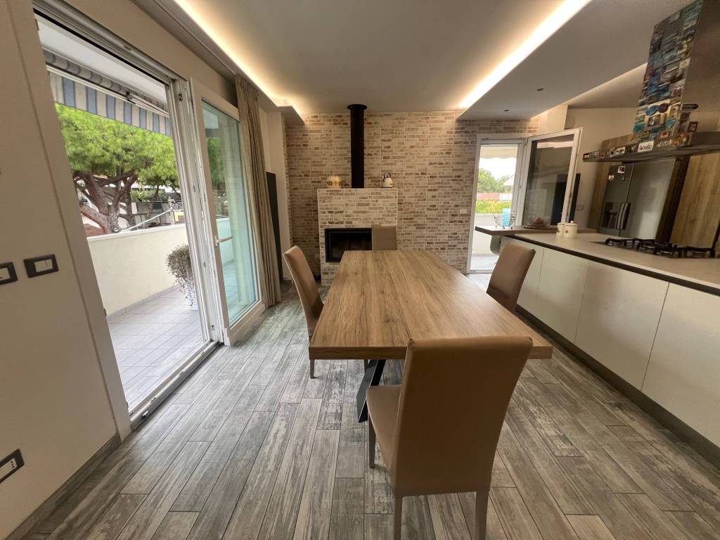 Attico / mansarda a Riccione in Viale Niccolò Machiavelli - Foto 4