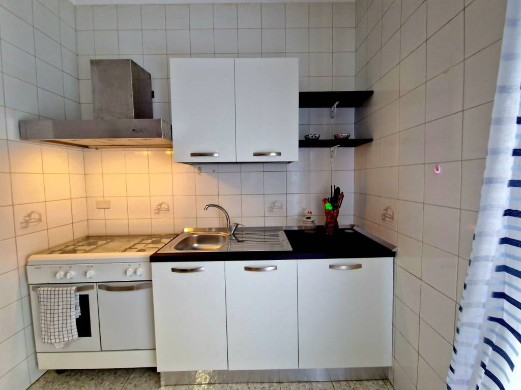 Appartamento a Milazzo in Via Enrico Cosenz, 108 - Foto 2