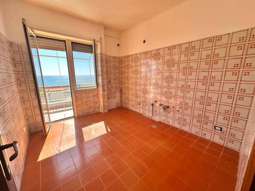Appartamento a Gaeta in Via Conca, 66 - Foto 2