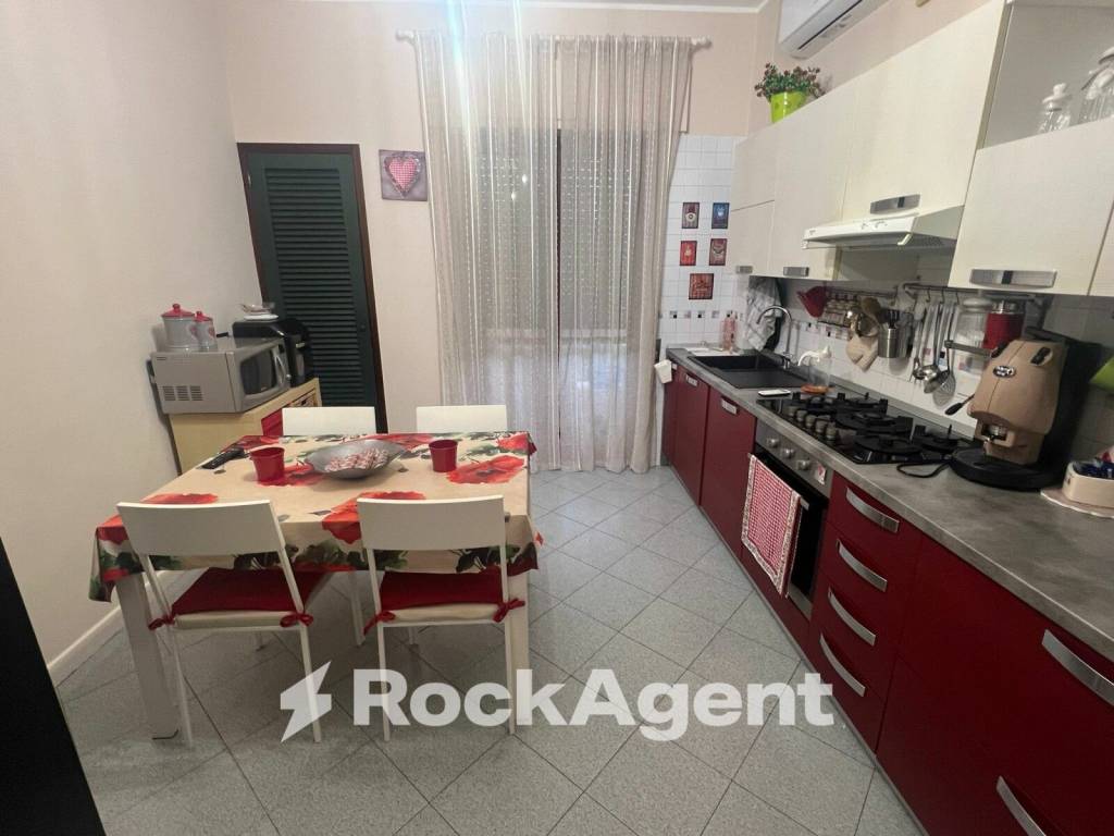 Appartamento a Catanzaro in Viale Vincenzo de Filippis, 24 - Foto 5