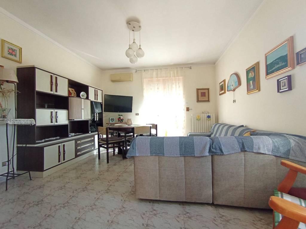 Appartamento a Acquaviva delle fonti in Via Arturo Toscanini, 11 - Foto 3