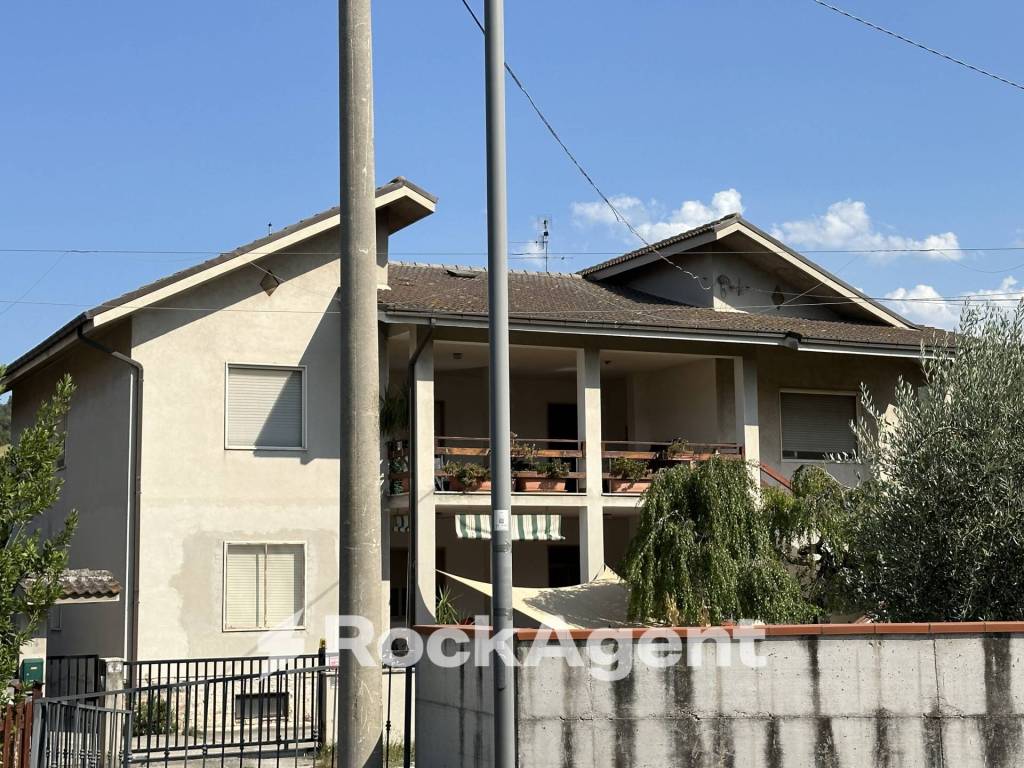 Villa a Alanno in Via delle Nazioni Unite 36 - Foto 2