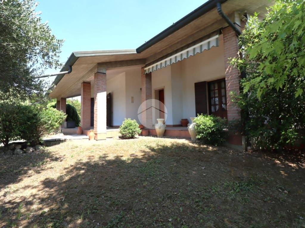 Villa a San giorgio bigarello in Via Marche, 14 - Foto 2