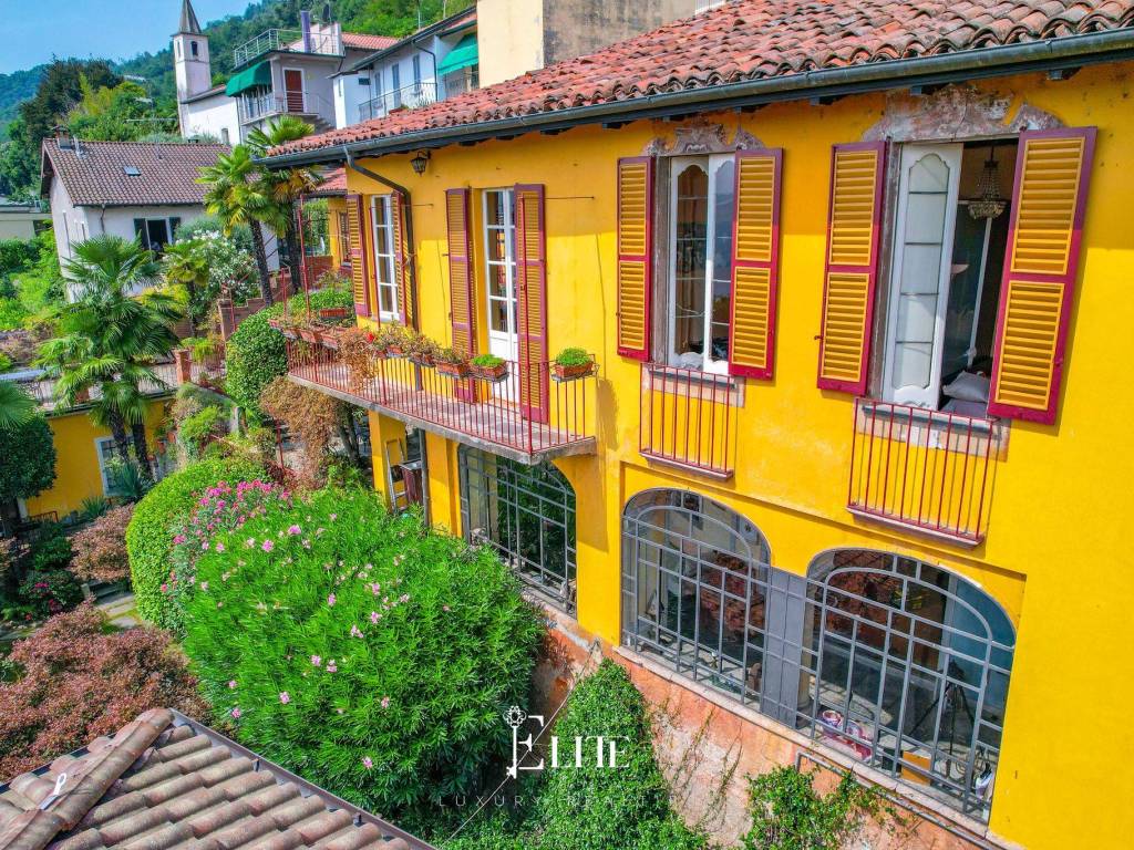 Villa a Lesa in Via Felice Borroni, 27 - Foto 3